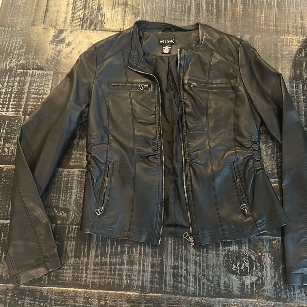 Black pleather jacket Wet Seal Size medium THIS IS NOT LEATHER